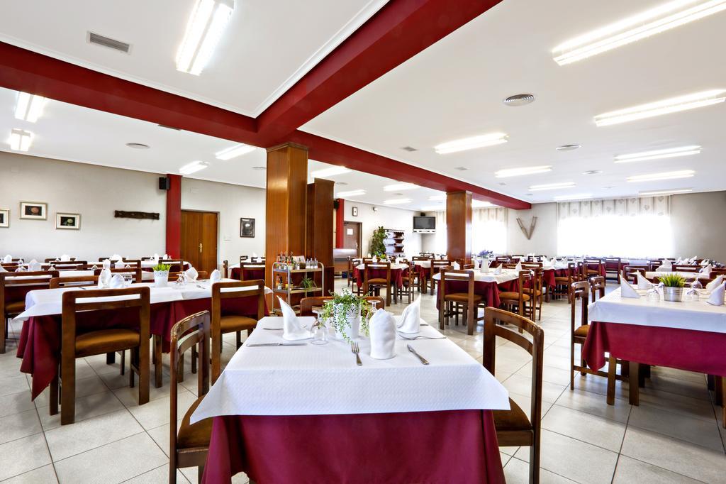Hostal San Andres Aleson エクステリア 写真